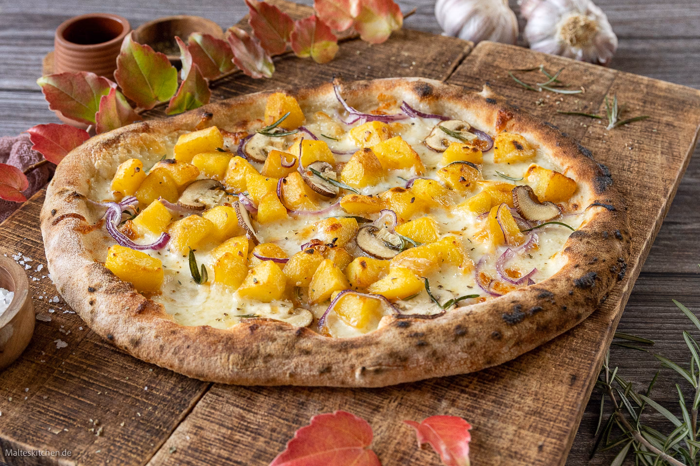 Wie macht man eine Kartoffel Pizza?