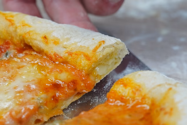 Wie lange braucht eine Pizza im Ofen?