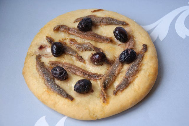 Wie kann man Pizzateig Backen?