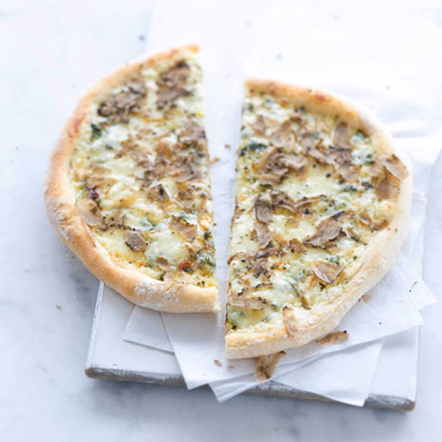 Wie lange dauert es bis eine Trüffel-Pizza fertig ist?