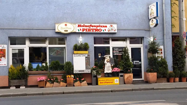 Was macht Pietro's Pizzeria so besonders?