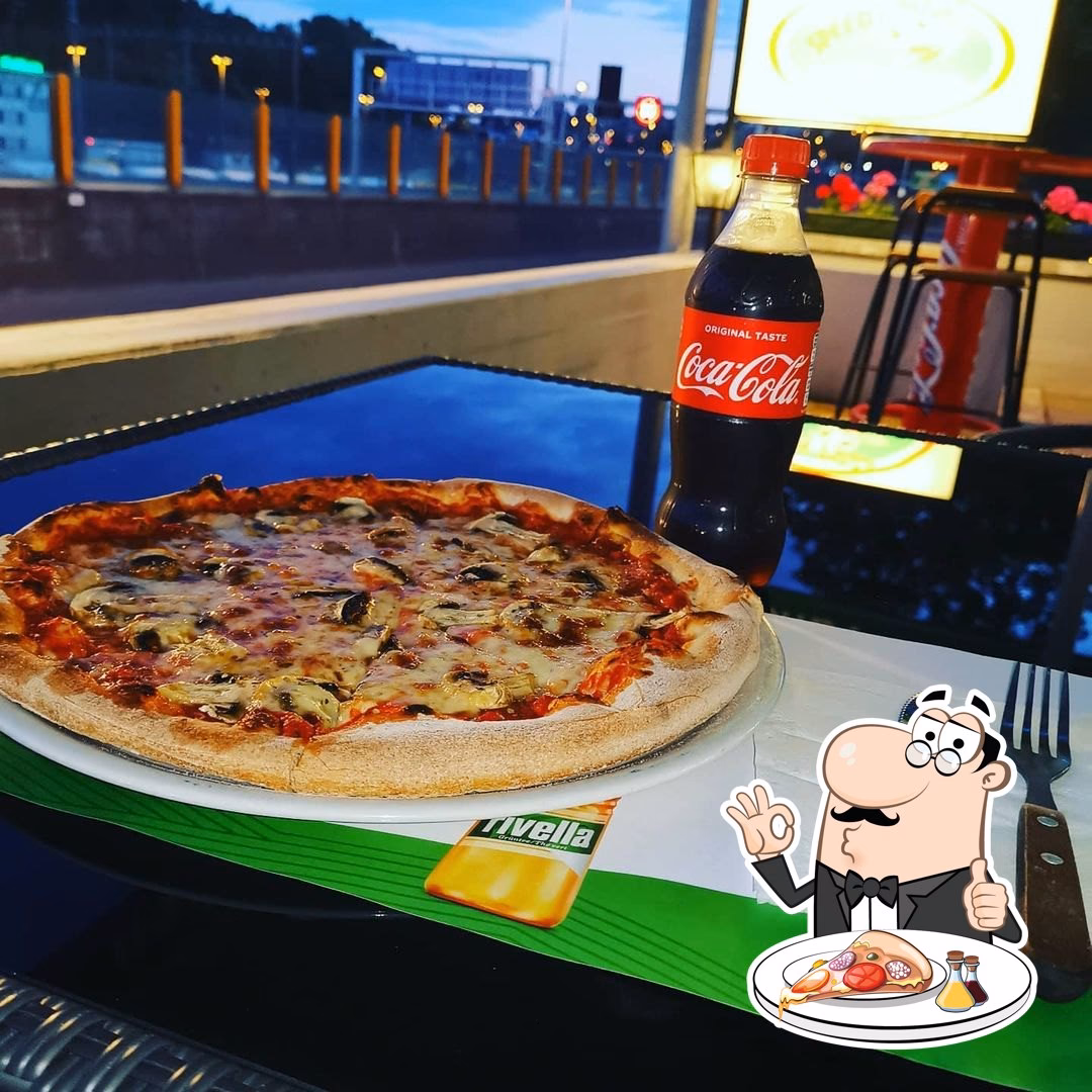 Wie viele Speisen gibt es in La Piazza?