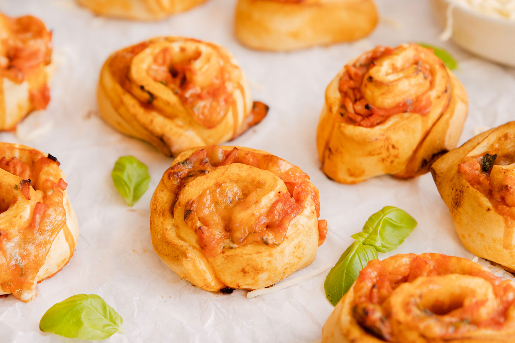 Wie bereite ich einen Pizzateig zu?