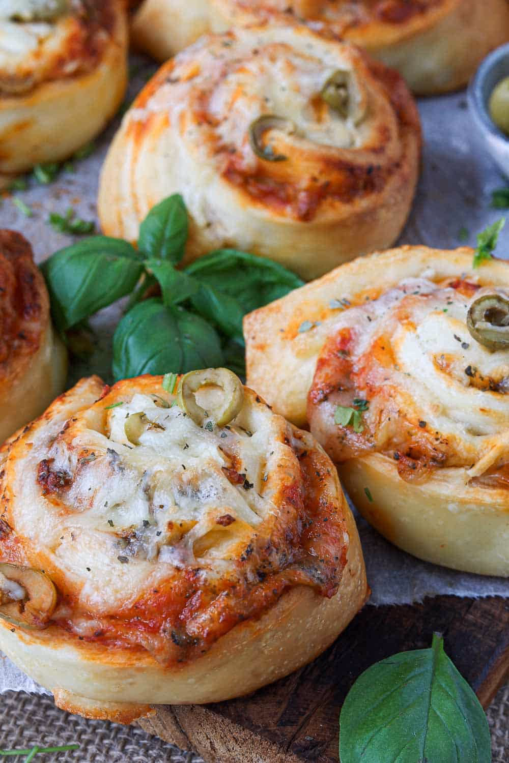 Wie kann man pizzaschnecken schneiden?