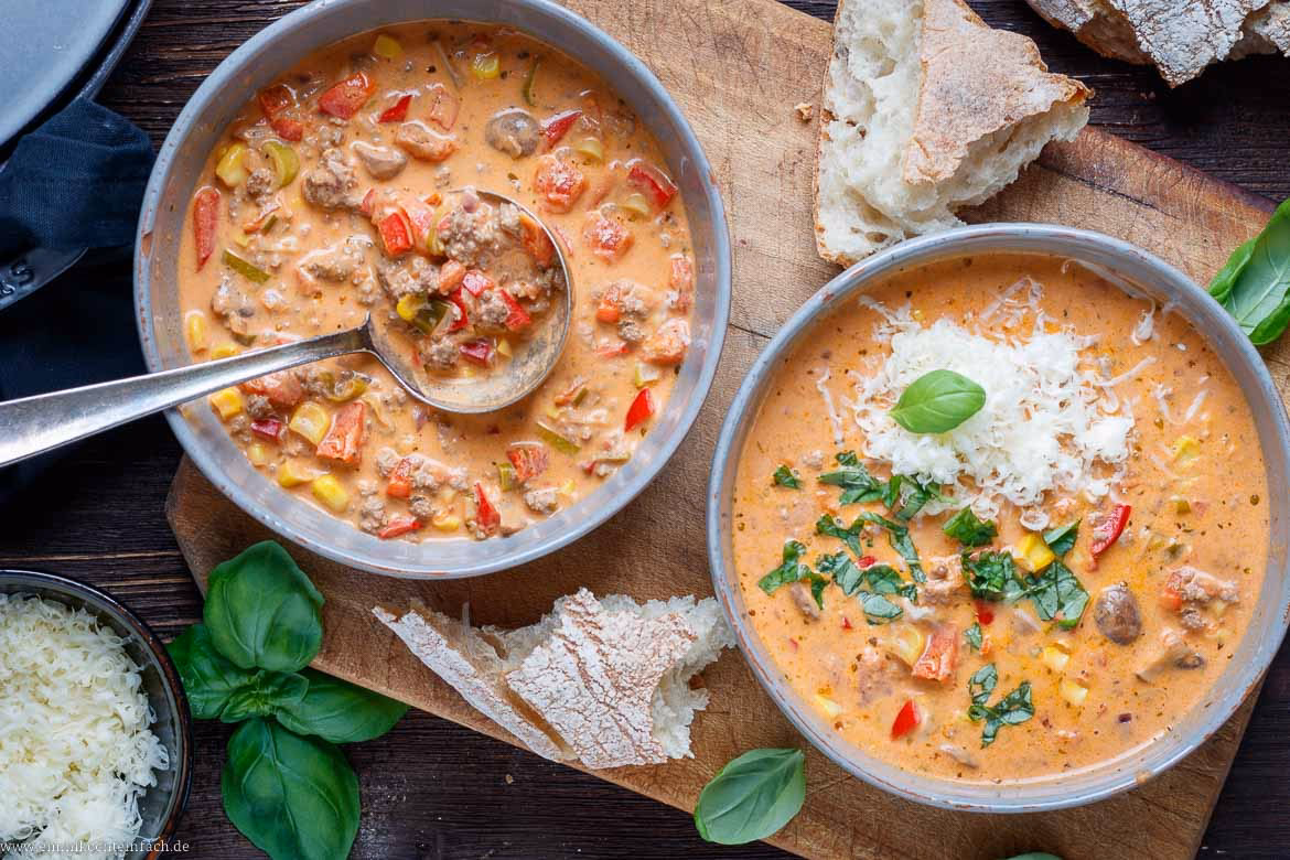 Wie macht man eine pizzasuppe?