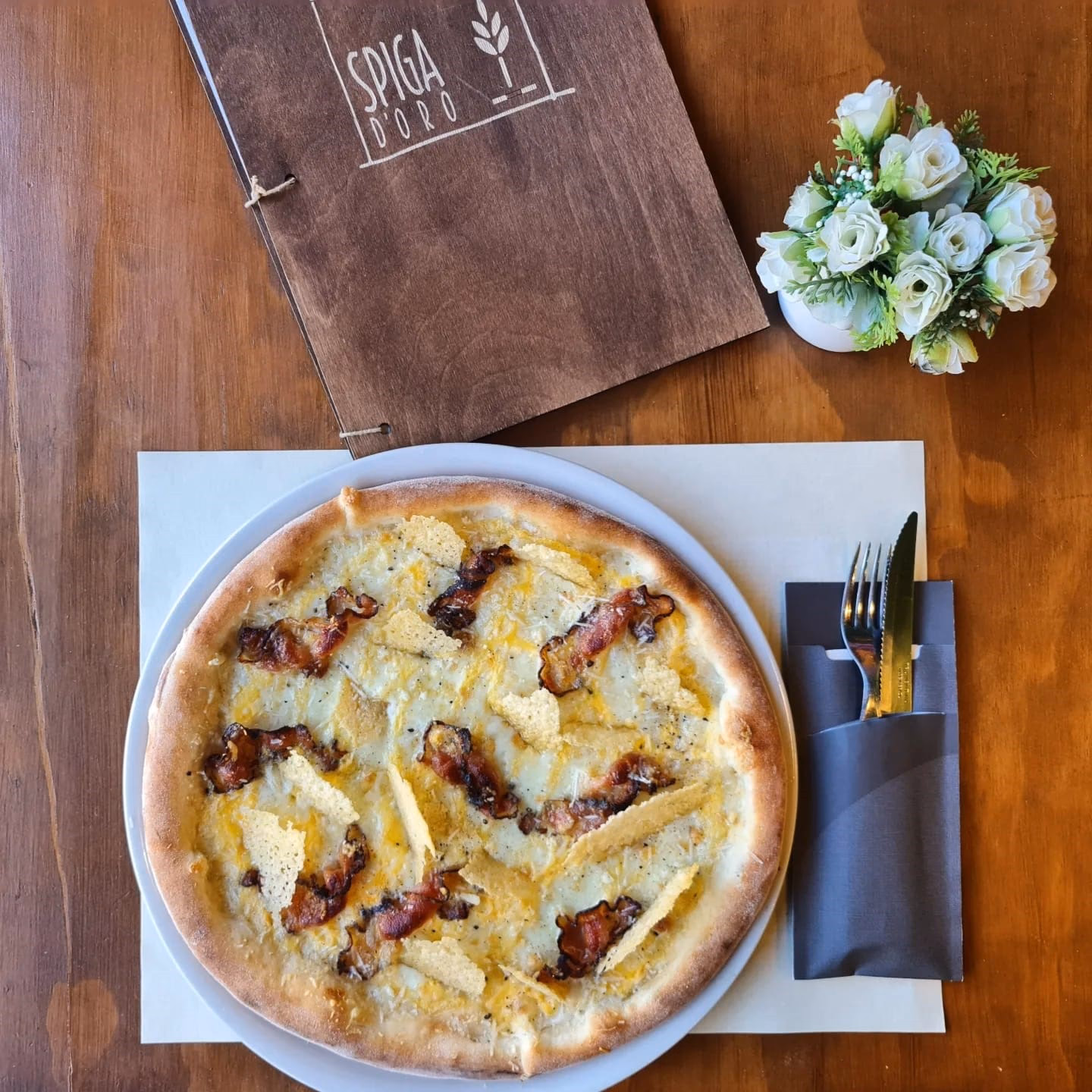 Was kann man in der Pizzeria genießen?