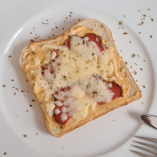 Wie viel Energie hat Pizzatoast pro 100 g?