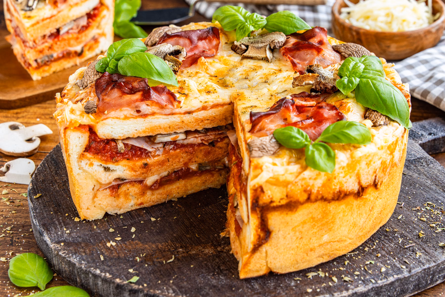 Wie lange ist eine Hackfleisch Pizza haltbar?