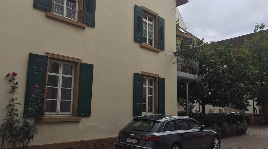 Was bietet die Pizzeria Toscana?