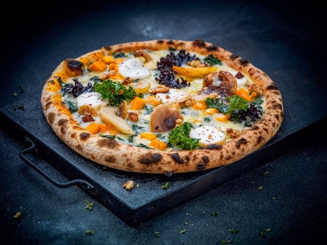 O que é necessário para fazer uma pizza vegetal?