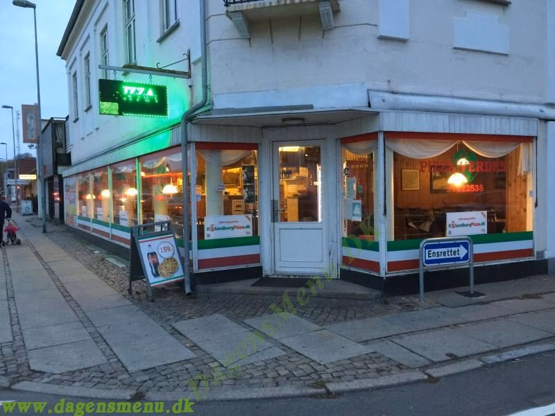 Wie werden italienische Pizzen zubereitet?