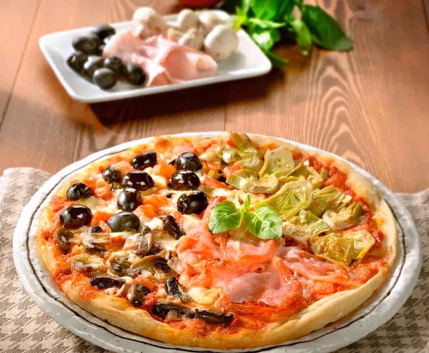 Was gehört zu einer Pizza?