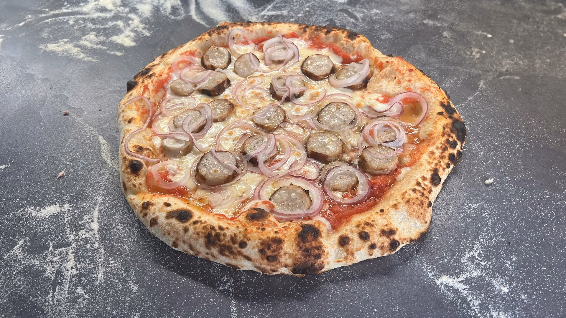 Wie kann man Würstel Backen?