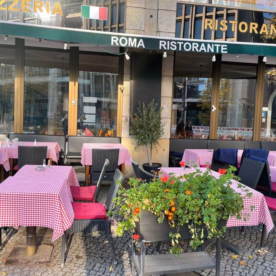 Was gibt es in der Friedrichstraße zu sehen?