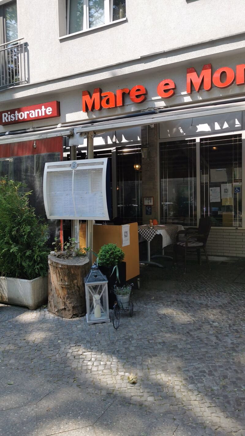 Was gehört zu einem Pizzabrot?