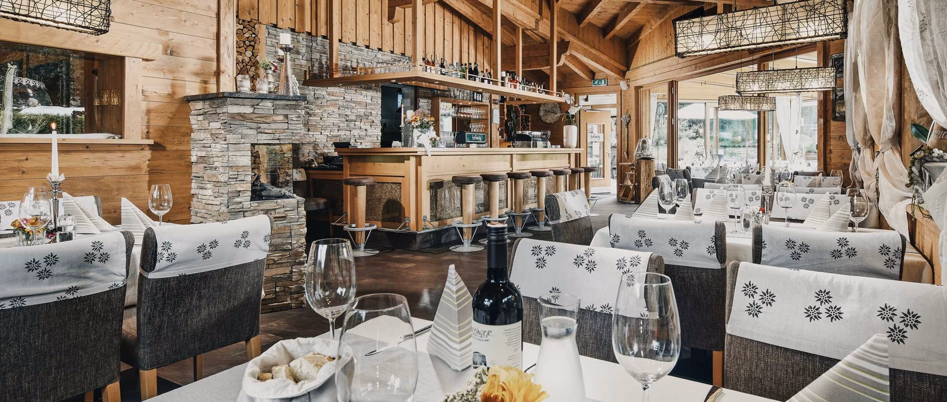 Wo kann man in Längenfeld Pizza essen?