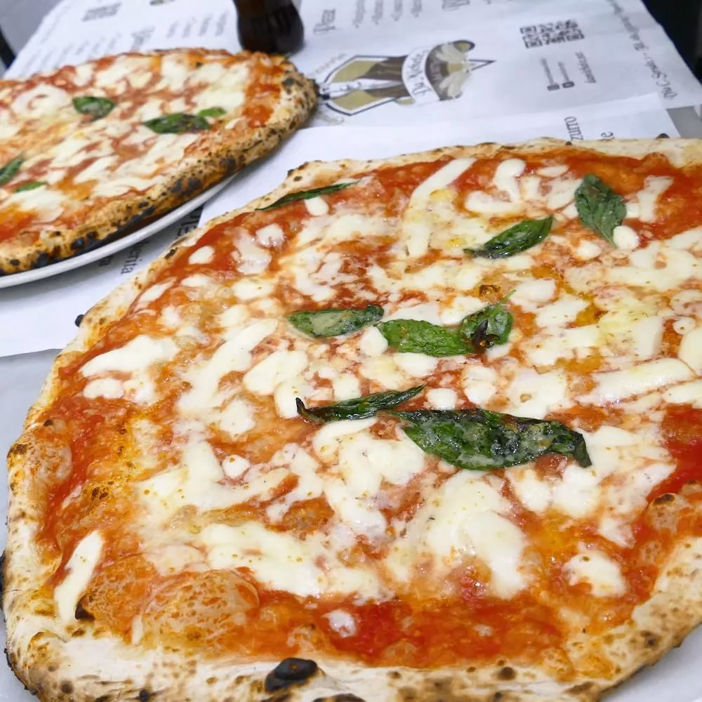 Where is L'antica pizzeria da Michele?