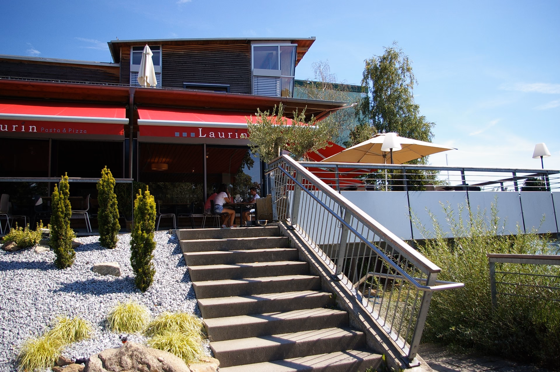 Was kann man im Laurin Deggendorf machen?