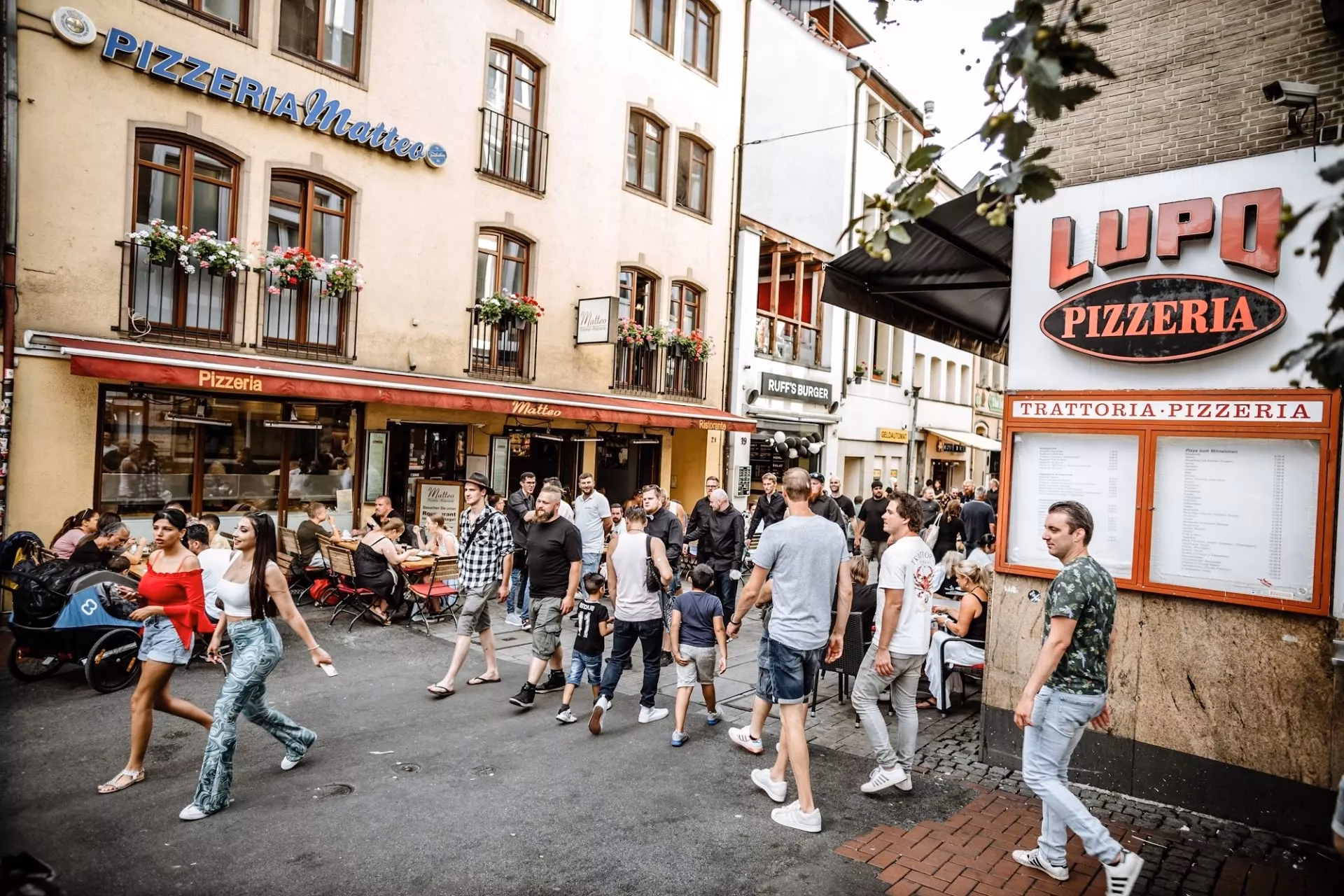Was sind die besten Pizzerien in Düsseldorf?