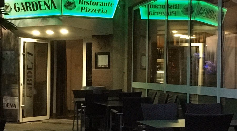 Was kann man im Gardena Restaurant in Rosenheim Essen?