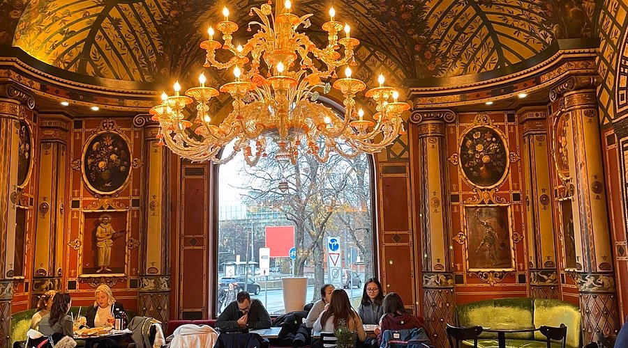 Was gibt es in der Osteria zu essen?