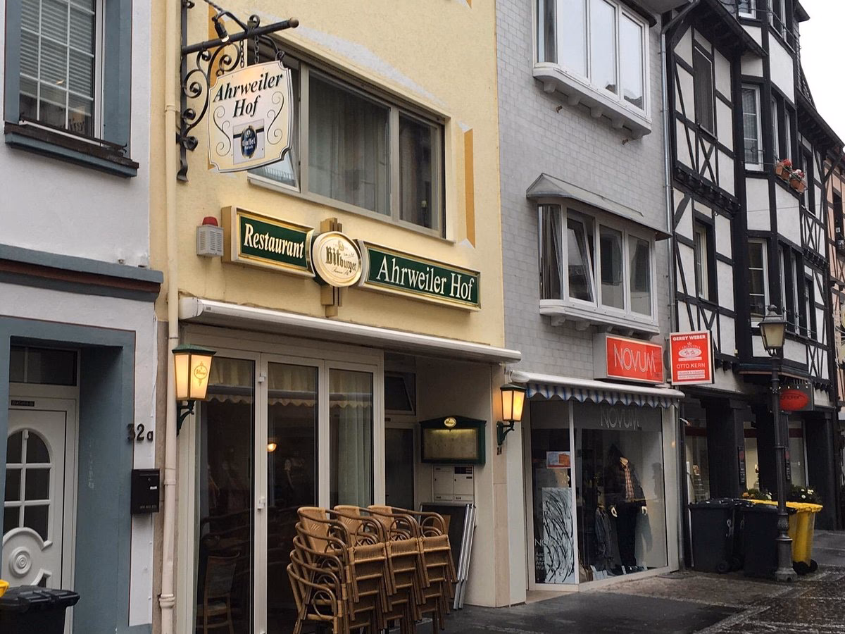 Was bietet das Pizzeria Rendezvous in Neuenahr-Ahrweiler?