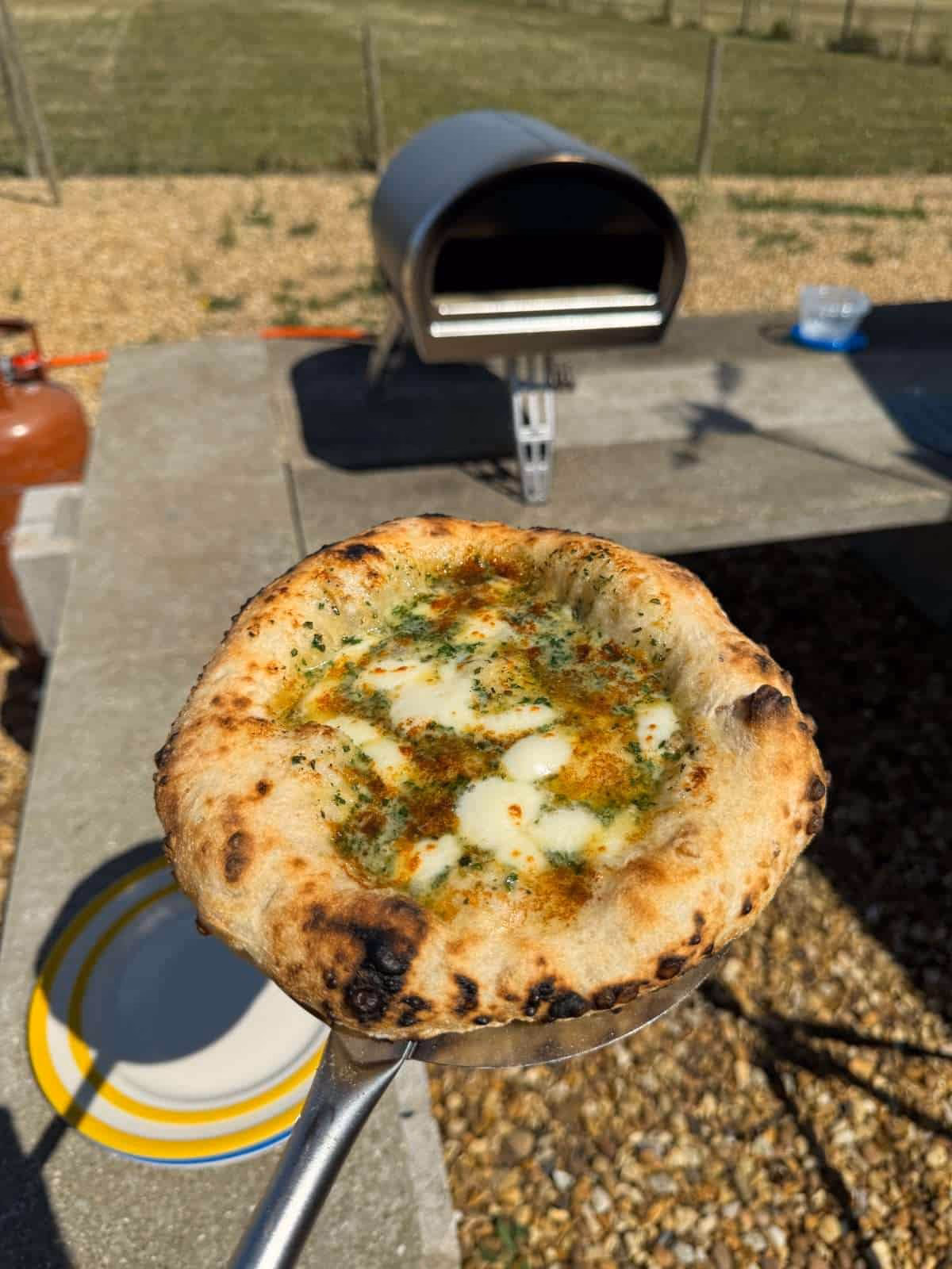How do you Make A parbaked pizza crust?