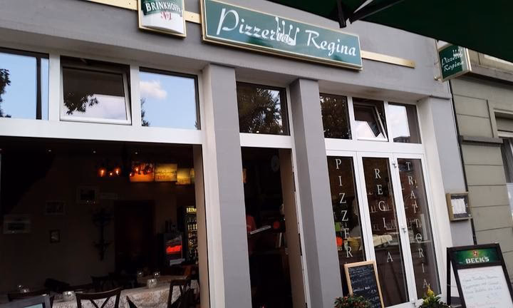 Was bietet die kleine Pizzeria?