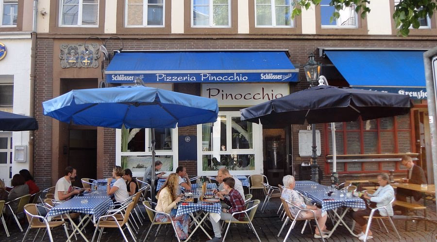 Wie viele Sitzplätze hat das Pinocchio?