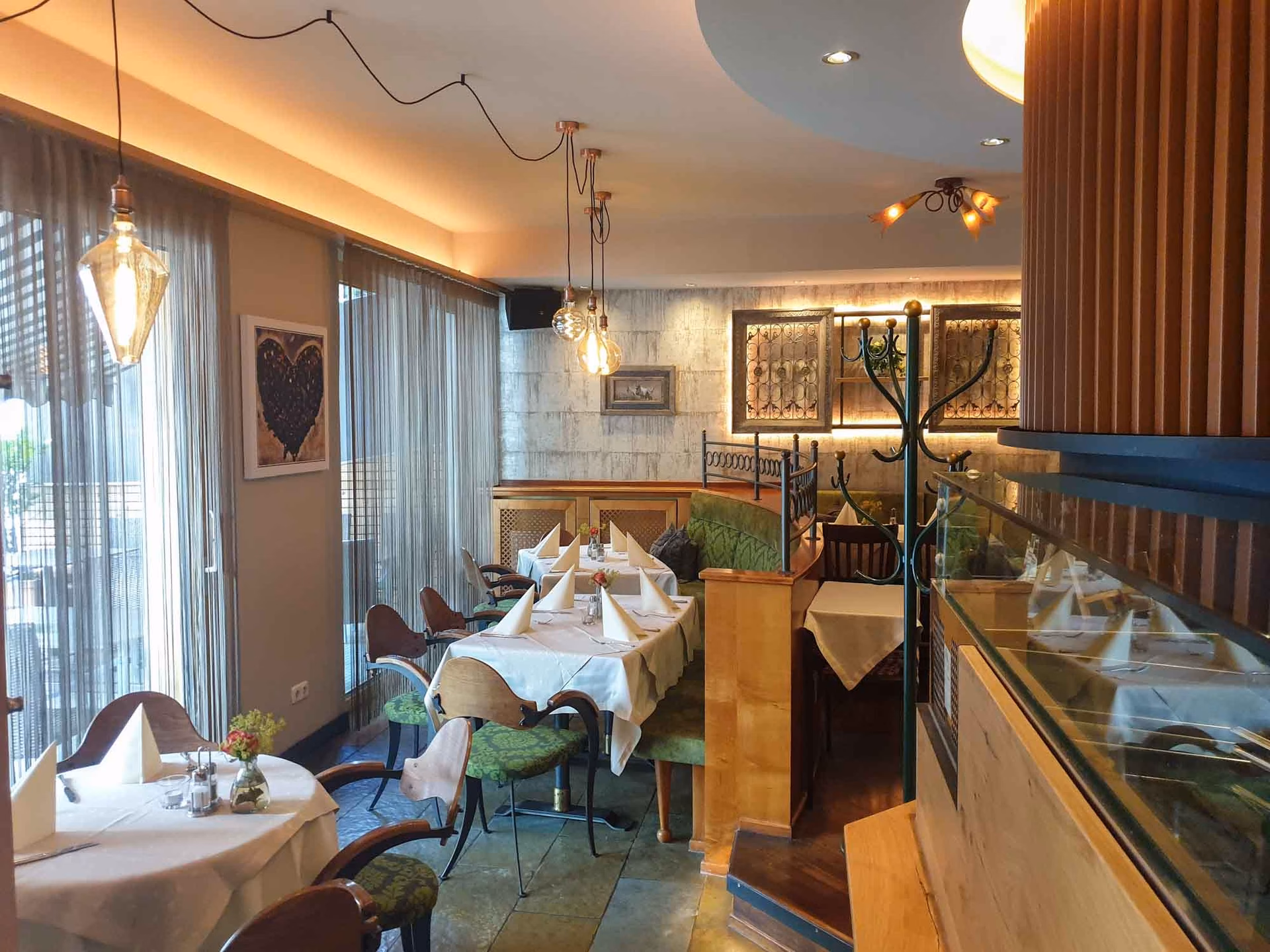 Was bietet das Hotel Rettenberg seinen Gästen?