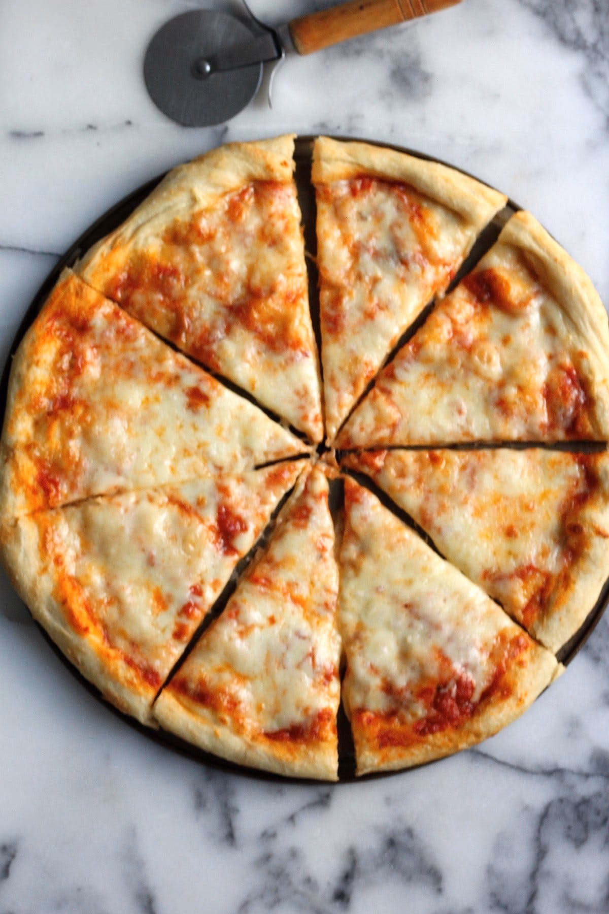 Does Romans Pizza have a dessert menu?