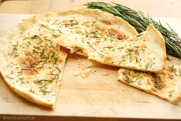 Wie bereite ich eine Pizza vor dem Backen vor?