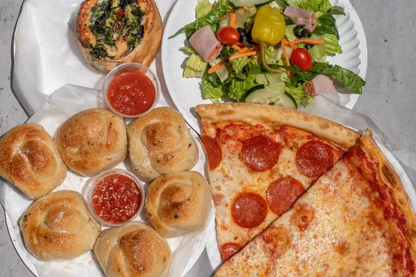 Does Rufino's pizzeria eat in Italy?