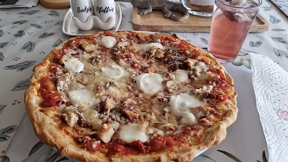 Wie bereite ich pizzasoße zu?