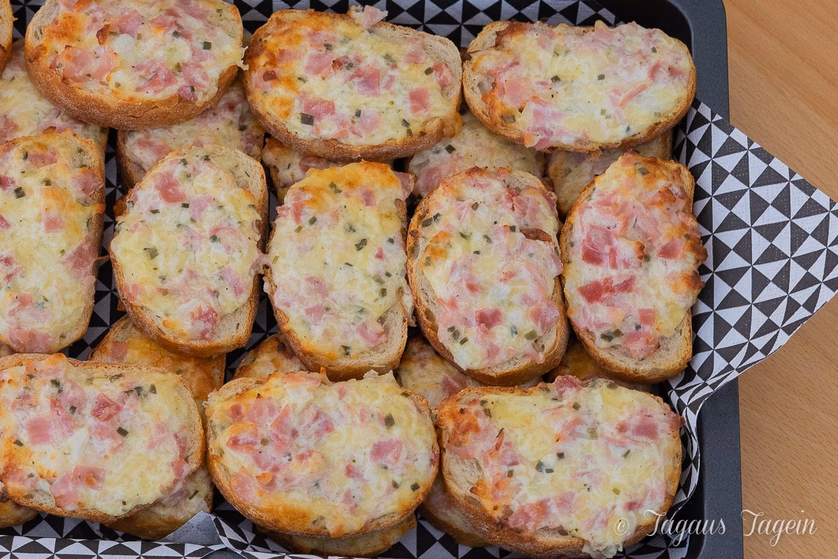 Wie mache ich pizzabrötchen im Thermomix?