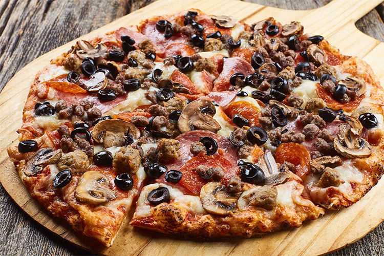 What to eat at Shakey's pizza?