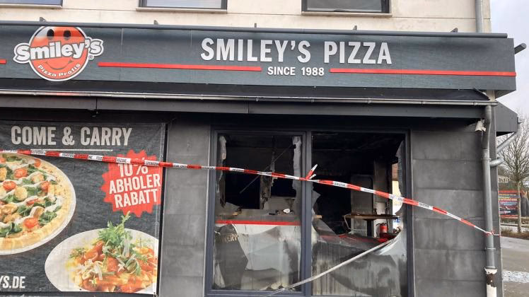 Was gibt es in Smiley's Pizza zu essen?