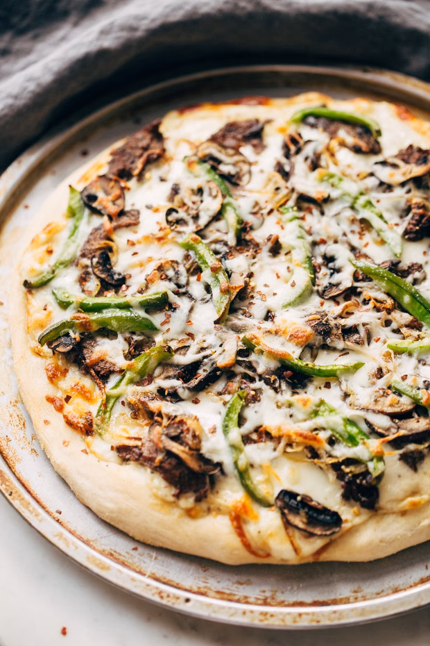 How do you make a good steak pizza?