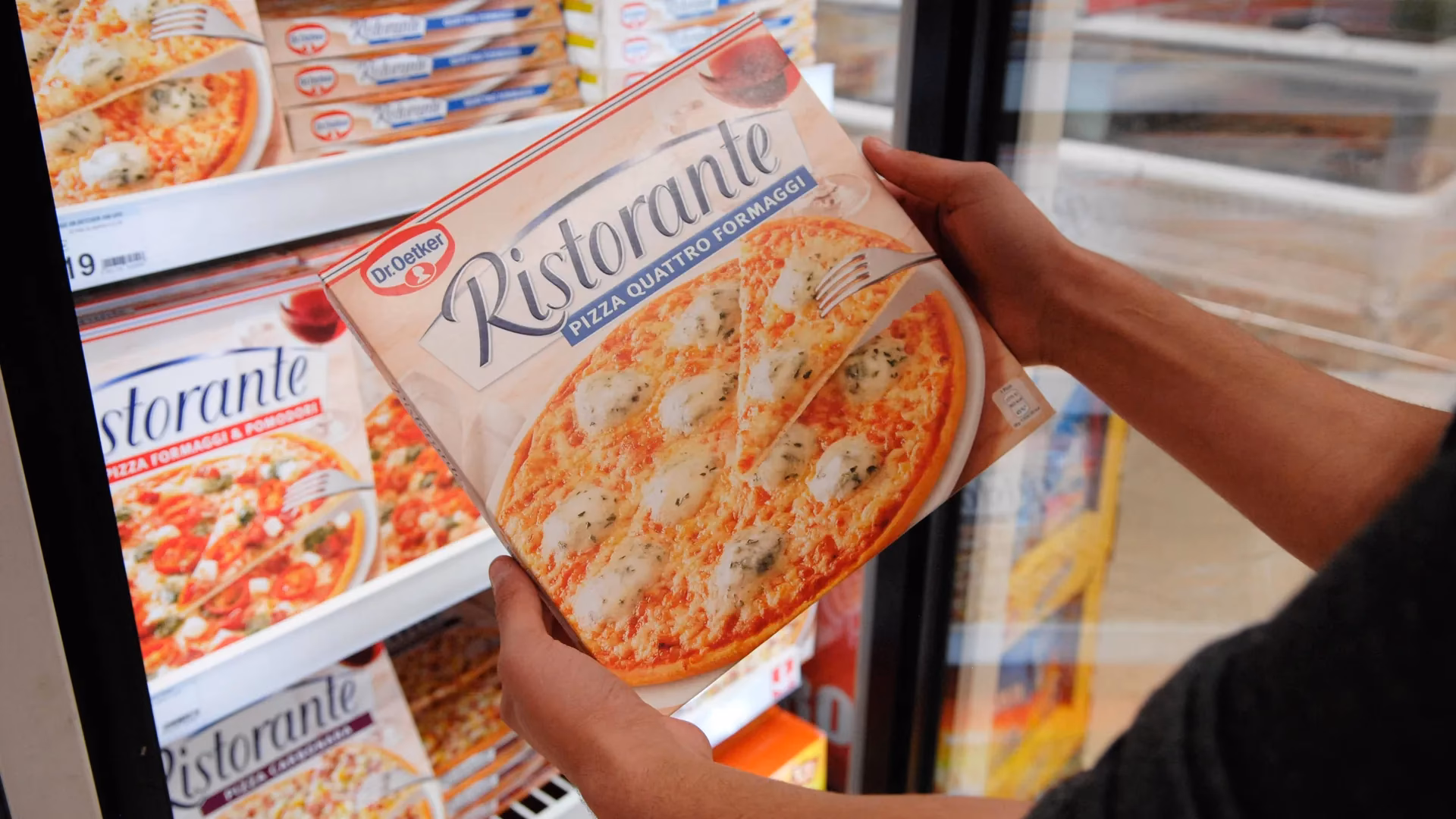 Wie kann man die Umweltbelastung durch Pizzakartons reduzieren?