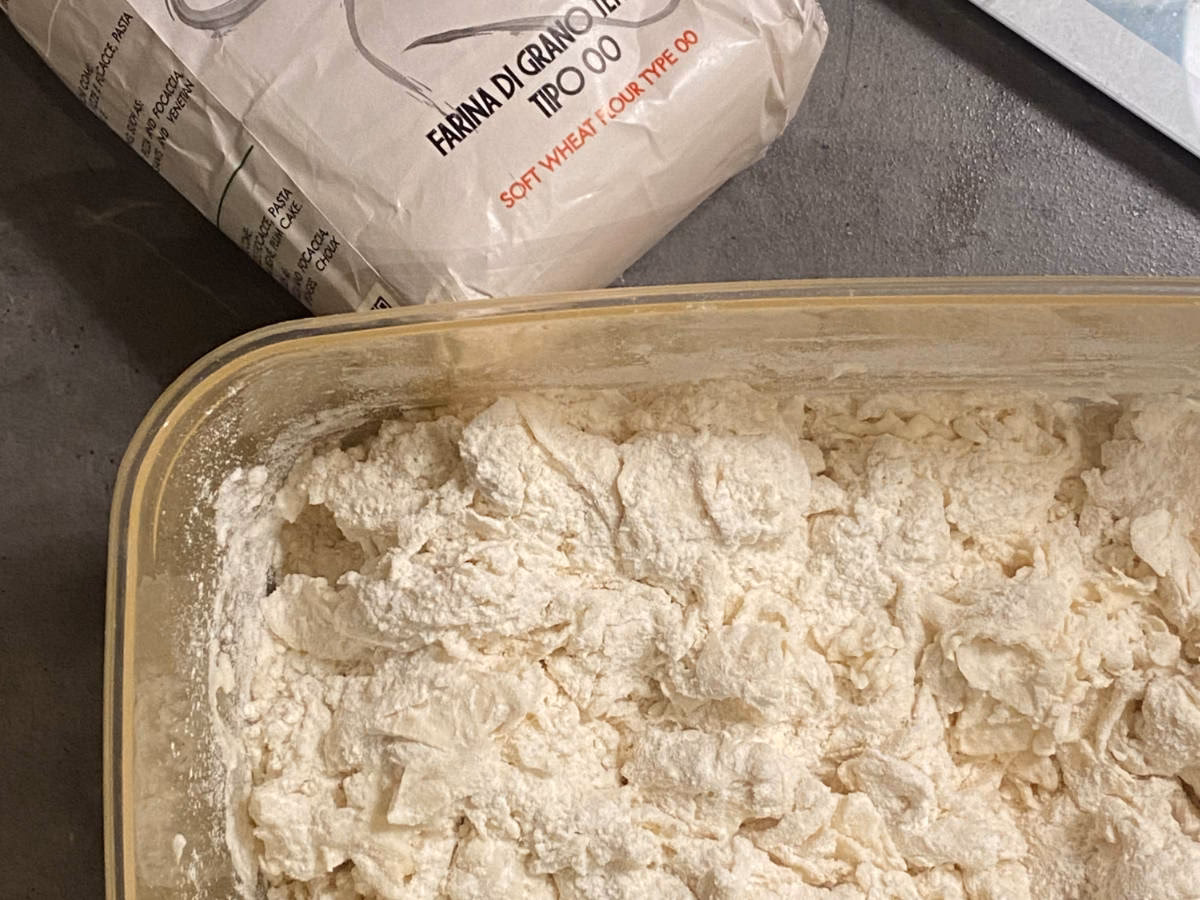 Wie bereite ich einen Vorteig zu?