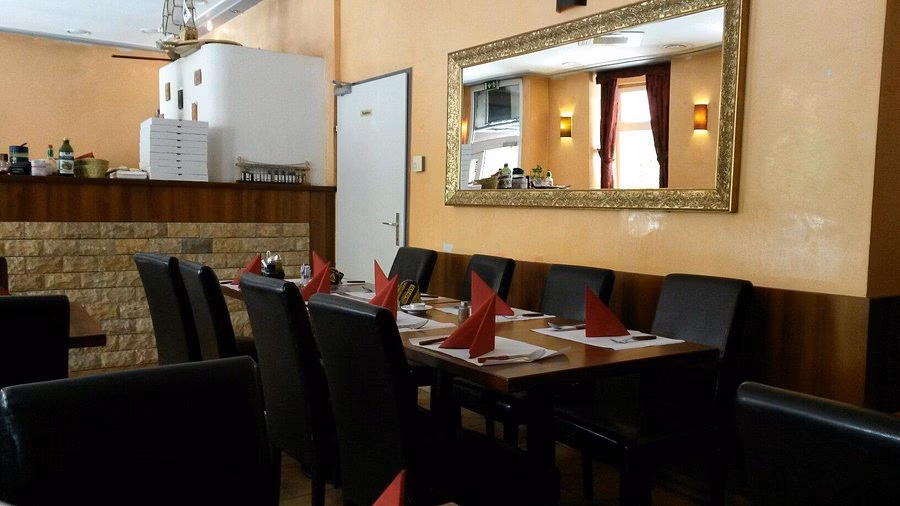 Was kann man in der Pizzeria Venezia machen?