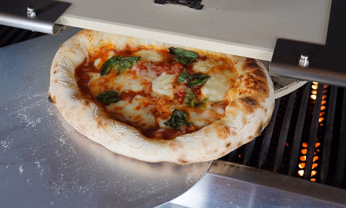 Wie groß muss der Teig für eine Pizza sein?