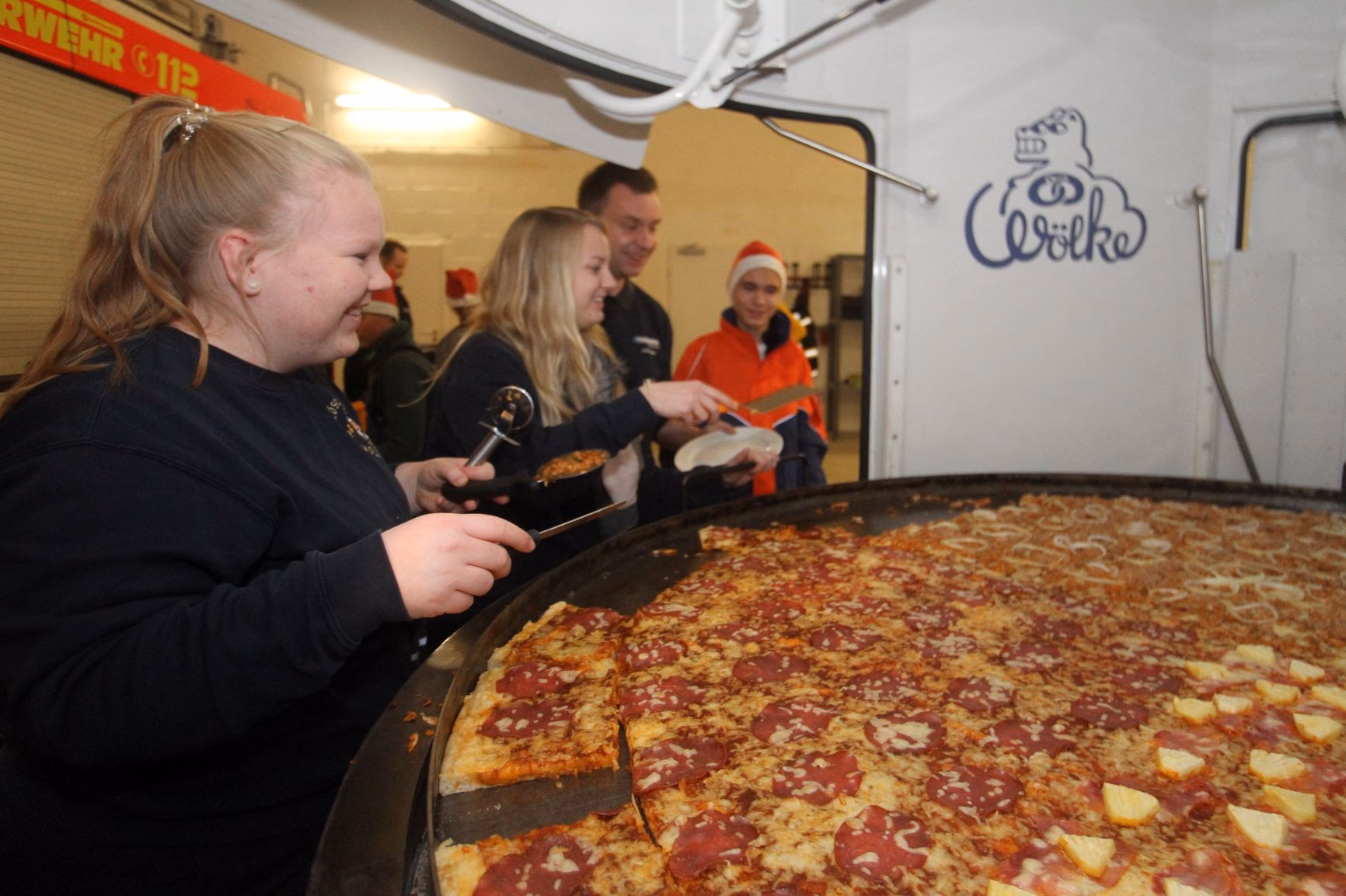 Wie kann ich bei XXXLutz bestellen?